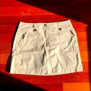 Kakis New York and Company Skort Size 8, like new